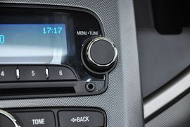 2011款雪佛兰爱唯欧两厢1.4SL自动型
