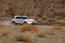 2013款福特探险者试驾