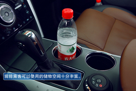 2013款福特探险者试驾