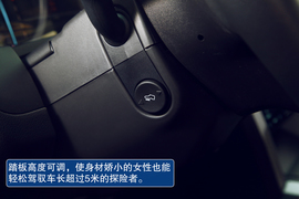 2013款福特探险者试驾