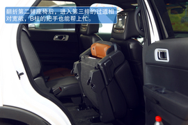 2013款福特探险者试驾