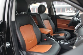 试驾江淮瑞风S5