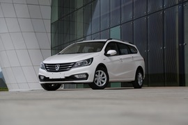 2017款宝骏310W静态体验