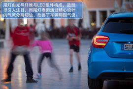 2013款全新奔驰A级海外试驾实拍