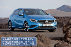 2013款全新奔驰A级海外试驾实拍