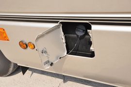 2013款日产碧莲4.5L