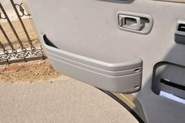 2013款日产碧莲4.5L