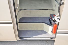 2013款日产碧莲4.5L