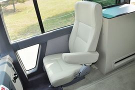 2013款日产碧莲4.5L