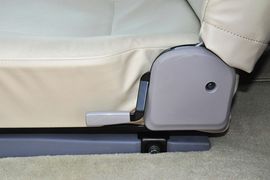 2013款日产碧莲4.5L