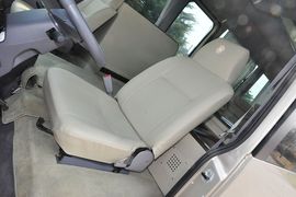 2013款日产碧莲4.5L