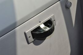 2013款日产碧莲4.5L