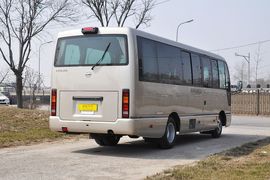 2013款日产碧莲4.5L