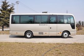 2013款日产碧莲4.5L