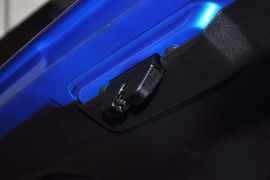2012款雪铁龙世嘉两厢2.0L自动乐炫型