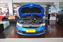 2012款雪铁龙世嘉两厢2.0L自动乐炫型