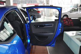 2012款雪铁龙世嘉两厢2.0L自动乐炫型