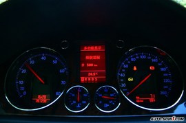搜狐西双版纳试驾迈腾DSG内饰
