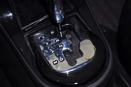 2012款雪铁龙世嘉两厢2.0L自动乐炫型