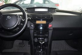 2012款雪铁龙世嘉两厢2.0L自动乐炫型