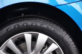 2012款雪铁龙世嘉两厢2.0L自动乐炫型