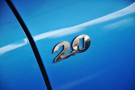 2012款雪铁龙世嘉两厢2.0L自动乐炫型