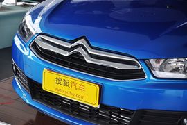 2012款雪铁龙世嘉两厢2.0L自动乐炫型