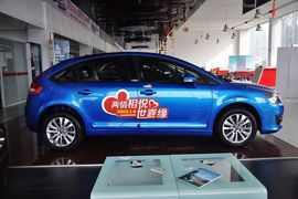 2012款雪铁龙世嘉两厢2.0L自动乐炫型