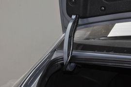 2013款现代索纳塔八2.0GLX自动豪华版