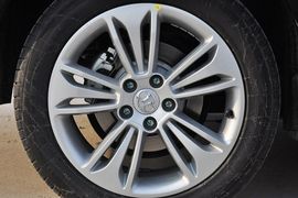 2013款北京绅宝1.8T手自一体到店实拍