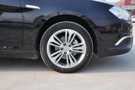 2013款北京绅宝1.8T手自一体到店实拍