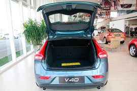 沃尔沃济南站到店实拍