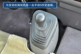 2013款日产碧莲4.5L