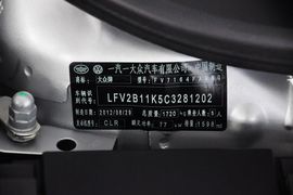 2012款大众高尔夫1.6L手动时尚型
