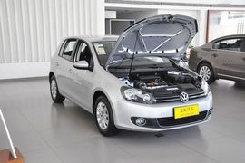 2012款大众高尔夫1.6L手动时尚型
