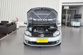 2012款大众高尔夫1.6L手动时尚型