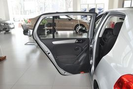 2012款大众高尔夫1.6L手动时尚型