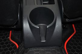 2012款大众高尔夫1.6L手动时尚型