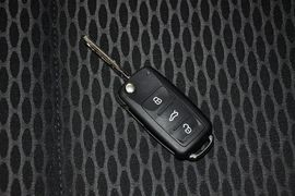 2012款大众高尔夫1.6L手动时尚型