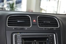 2012款大众高尔夫1.6L手动时尚型