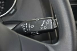 2012款大众高尔夫1.6L手动时尚型
