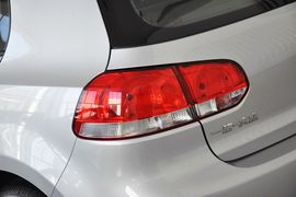 2012款大众高尔夫1.6L手动时尚型