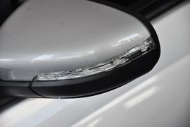 2012款大众高尔夫1.6L手动时尚型