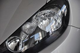 2012款大众高尔夫1.6L手动时尚型