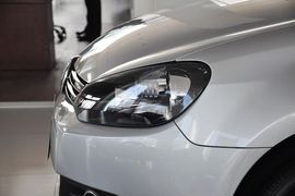 2012款大众高尔夫1.6L手动时尚型