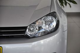 2012款大众高尔夫1.6L手动时尚型