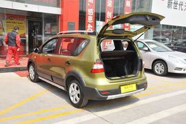 2013款日产骊威劲锐版1.6L