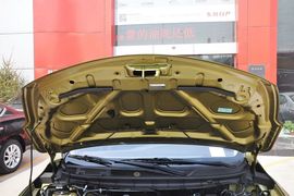 2013款日产骊威劲锐版1.6L