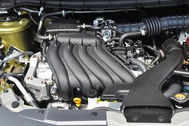 2013款日产骊威劲锐版1.6L
