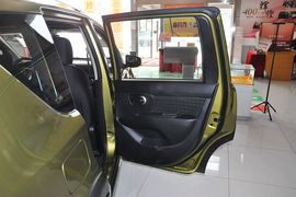 2013款日产骊威劲锐版1.6L